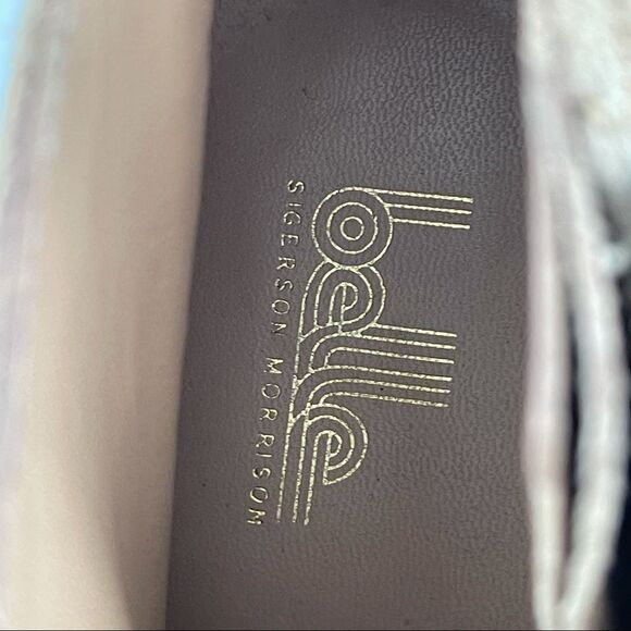 Belle by Sigerson Morrison Women's Yoko Boot - Picture 7 of 9